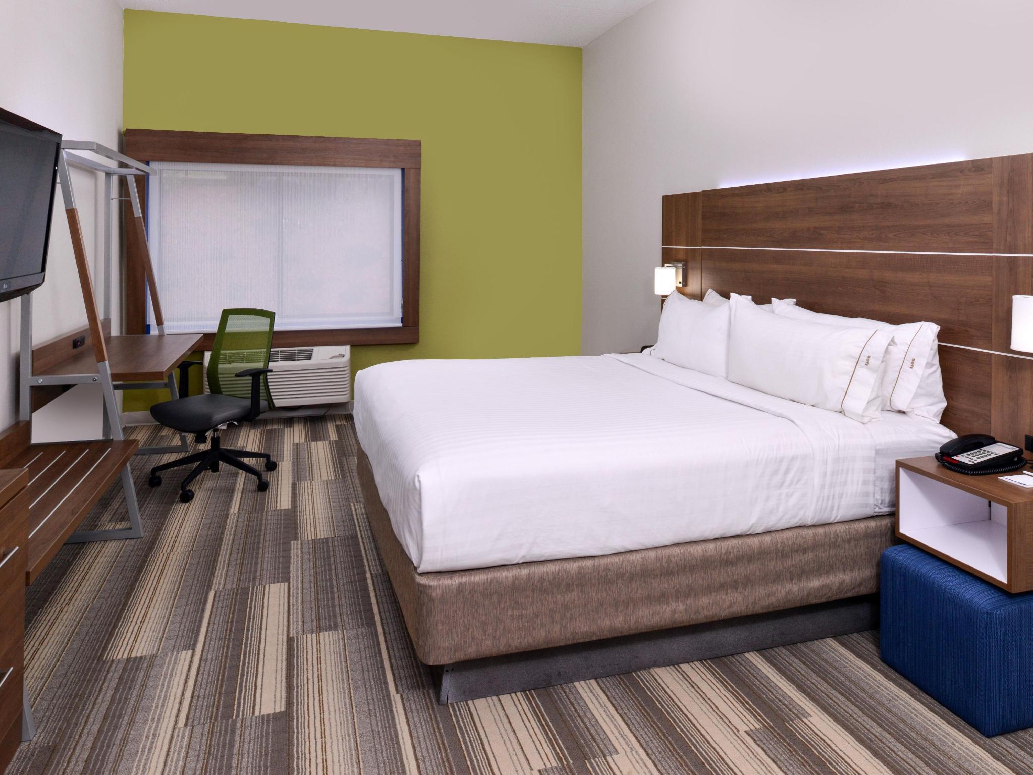 Holiday Inn Express & Suites Raleigh Ne - Medical Ctr Area By Ihg Exterior photo