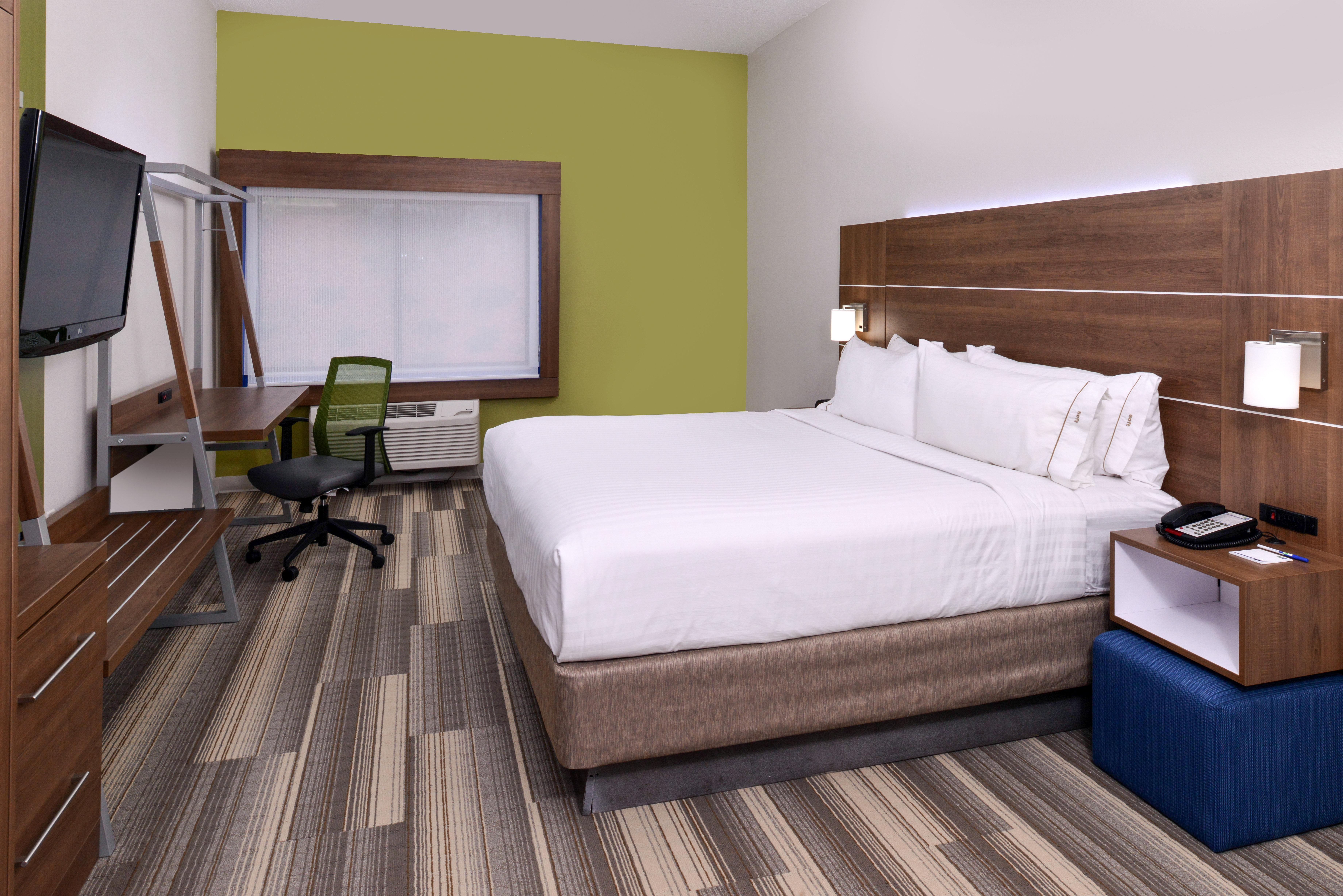 Holiday Inn Express & Suites Raleigh Ne - Medical Ctr Area By Ihg Exterior photo