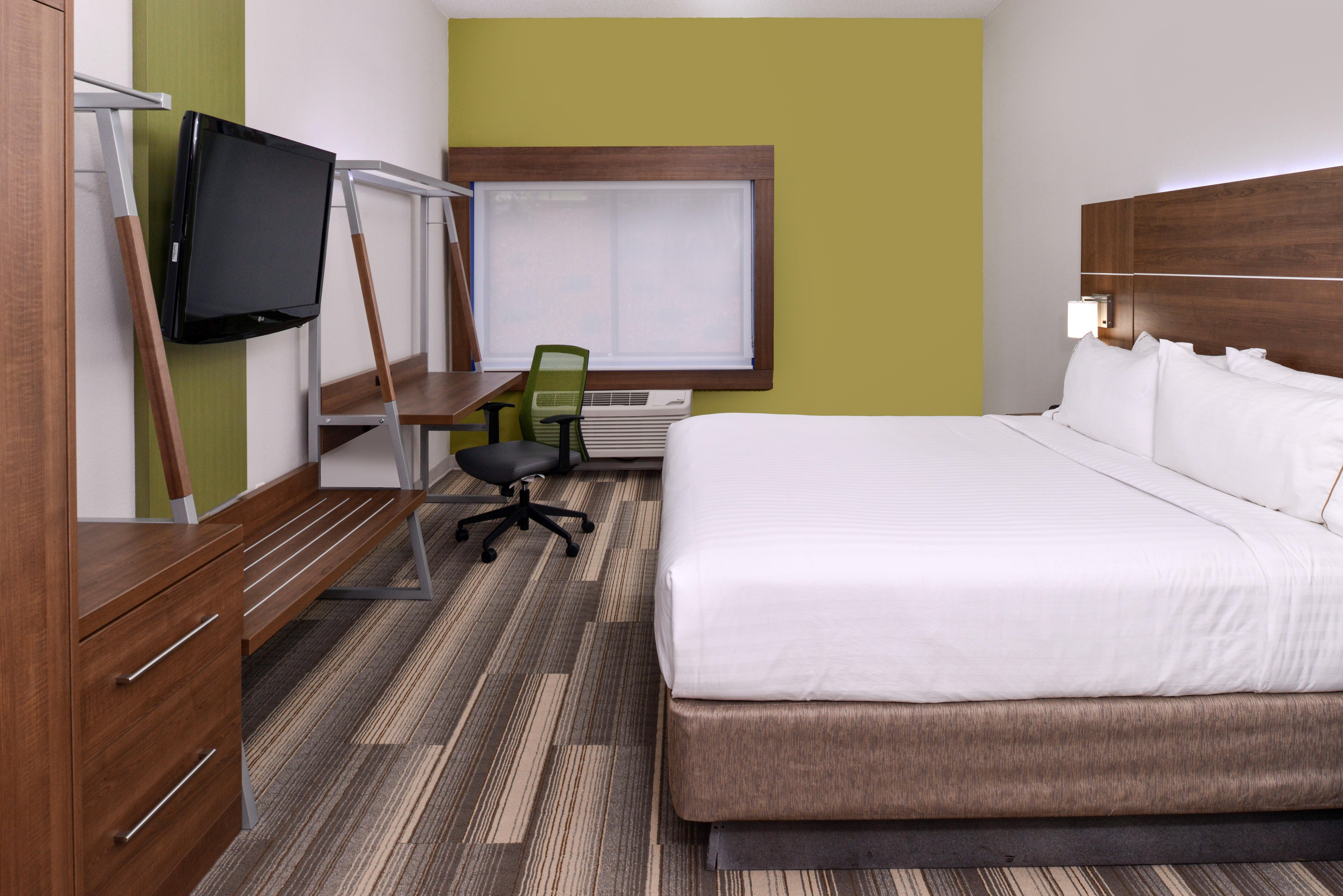 Holiday Inn Express & Suites Raleigh Ne - Medical Ctr Area By Ihg Exterior photo