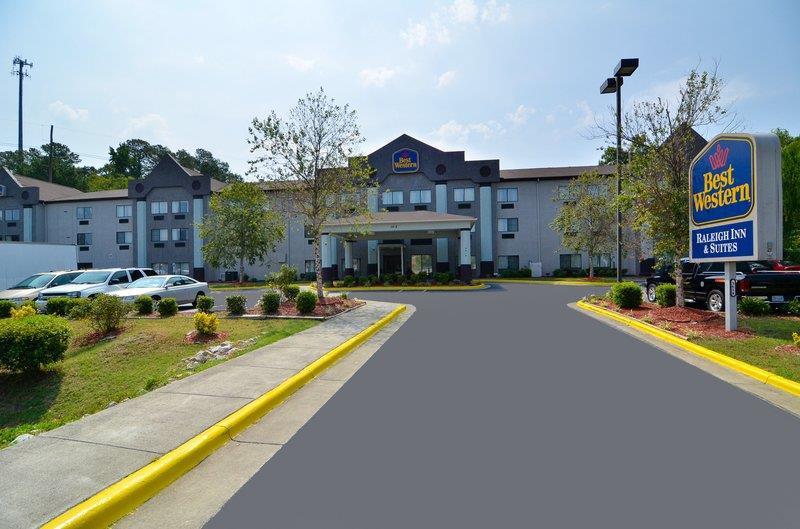 Holiday Inn Express & Suites Raleigh Ne - Medical Ctr Area By Ihg Exterior photo